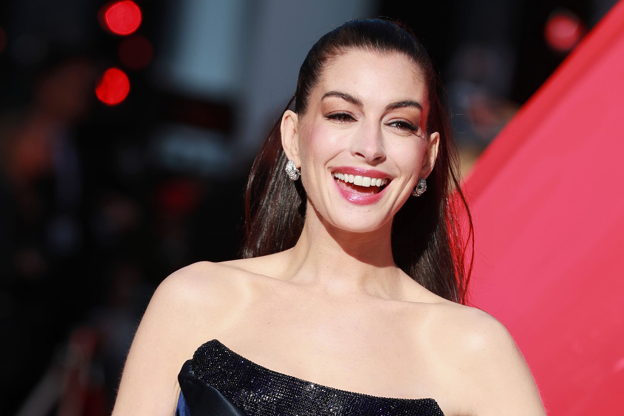 Anne Hathaway